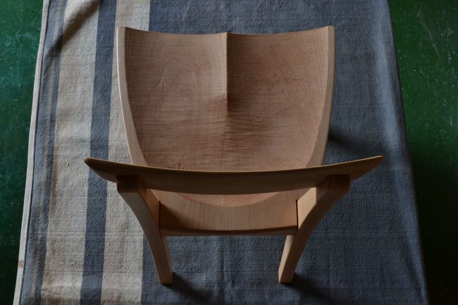 木の座面の座り心地 | オーダー家具工房イデアウッドクラフト